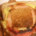 アブシンベル's cooksnap of when they made 俺のトースト ハム&エッグ.