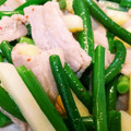bell_moko's cooksnap of when they made じゃがいもとニンニクの芽と豚肉の炒め物❤.