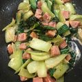 ゆちゅママ's cooksnap of when they made チンゲン菜とベーコンのマヨ炒め♪.