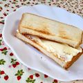 ふたごゆき's cooksnap of when they made まるでチーズケーキ？！な、超簡単サンド♪.