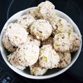 YUKAbuudaZ's cooksnap of when they made 簡単作り置きにも！大葉入り照り焼き鶏団子.