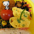 月のうさぎちゃま's cooksnap of when they made 鮭フレークで卵焼き.
