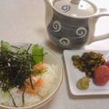 papikun's cooksnap of when they made 飲んだ〆にも！鮭でダシ茶漬け.