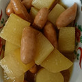 優駿蓮ママ's cooksnap of when they made 我が家の定番!!大根とウインナーの煮物.
