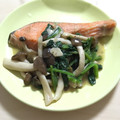 m☆type's cooksnap of when they made 鮭のムニエル【きのこのバターソース】.