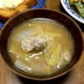 YUKIKI☆'s cooksnap of when they made 温まる♪白菜と豚肉のお味噌汁.