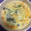 クックB2NGBI☆'s cooksnap of when they made 簡単すぎ！鮭とほうれん草のグラタン.