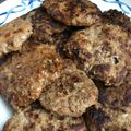 Sa〜ちゃん's cooksnap of when they made ハンバーガー用＊薄いパテの作り方.