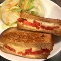 S＊mama♡'s cooksnap of when they made トマトとチーズのホットサンド.
