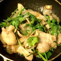 sato3★'s cooksnap of when they made 豚肉と玉ねぎのオイマヨ炒め.