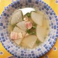 ひこモチ's cooksnap of when they made 大根・えんどう豆・ベーコンの食べるスープ.