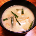 モケ缶's cooksnap of when they made 玉ねぎと揚げさんの味噌汁.
