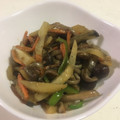 papikun's cooksnap of when they made しめじとじゃがいものにんにくバター炒め♪.