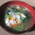 きらり流れ星's cooksnap of when they made 小松菜と玉ねぎと落とし玉子のお味噌汁.
