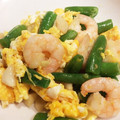 caruga's cooksnap of when they made エビとさやいんげんと卵の炒め物.