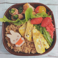 ゆうあやまま☆'s cooksnap of when they made とりぞぼろ、夏野菜丼！.