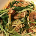 miyuki_y's cooksnap of when they made 水菜とえのきとベーコンの柚胡椒炒め.