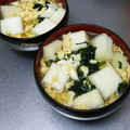 ☆ありか358☆'s cooksnap of when they made 簡単！はんぺんと溶き卵とワカメのお吸い物.
