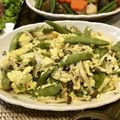 ♡ひな祭り♡'s cooksnap of when they made スナップえんどうとキノコの玉子炒め.
