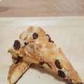 まうやま's cooksnap of when they made クランベリー&クリームチーズのスコーン.