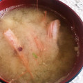 クック6DDPP8☆'s cooksnap of when they made えび（甘エビも）の頭、殻のだしで★味噌汁.