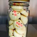 クックMVKC6M☆'s cooksnap of when they made 材料3つでアンパンマンの卵ボーロ♡.