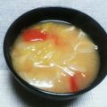☆yopipi's cooksnap of when they made トマトえのき茸、レタスの味噌汁.