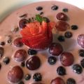 Yokchina's cooksnap of when they made 簡単❀いちごの薔薇カット❀.