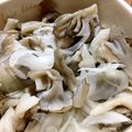 ゆきんちょさん's cooksnap of when they made 作りおきOK.新玉ねぎと舞茸の酢の物.
