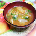 めみたん☆'s cooksnap of when they made 豆苗と玉ねぎのお味噌汁.