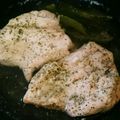 はるneko's cooksnap of when they made 蒸して簡単しっとり♬ハーブサラダチキン♬.