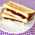 ふたごゆき's cooksnap of when they made クリチとあずきとナッツのホットサンド＊＊.