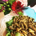 seacomet's cooksnap of when they made レタスと茸サラダバルサミコドレッシング.