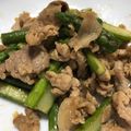 あっちゃーん＾—＾'s cooksnap of when they made 豚肉とアスパラのガーリックオイマヨ炒め.