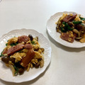 ☆SariSari☆'s cooksnap of when they made しめじとピーマンのチーズ卵炒め.