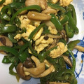 みりちゃん♪'s cooksnap of when they made 焼肉のタレで簡単☆ピーマンキノコの卵炒め.