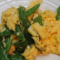 ♡キイロイトリ♡'s cooksnap of when they made 簡単♪スナップえんどうと炒り卵のサラダ.