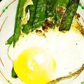 ASシュガー's cooksnap of when they made 朝食に♫サヤエンドウの巣ごもり卵.