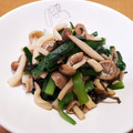 kaori238's cooksnap of when they made 簡単♪ニラとしめじの塩昆布和え.