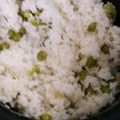 ゆんやともも's cooksnap of when they made 炊飯器にポンでグリンピースごはん.