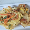 ４yuママ☆'s cooksnap of when they made 新玉葱と海老のかき揚げ.
