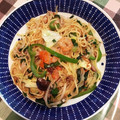 izoopu's cooksnap of when they made オイスターソースで上海風焼きそば.