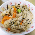 ☆★まなみん★☆'s cooksnap of when they made 覚書★ひじきと人参の簡単炊き込みご飯.