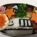 美女か野獣's cooksnap of when they made 幼稚園のキャラ弁（新幹線）.