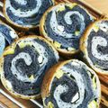 ☆noraneko's cooksnap of when they made さつま芋ごろごろ❀黒胡麻入りメッシュパン.