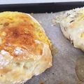 tomaton☆'s cooksnap of when they made HM○まーるい焼きそばパン○.