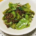 くろみみ☆'s cooksnap of when they made 作り置き☆絹さやと挽き肉の甘辛炒め.