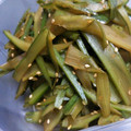 chiibubu's cooksnap of when they made 簡単、ウドの皮のきんぴら風。.