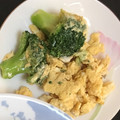 みりちゃん♪'s cooksnap of when they made マヨラーのブロッコリーと卵のマヨ炒め.