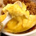 あきととみき's cooksnap of when they made 牛乳入り卵でしっかり巻いたオムライス.